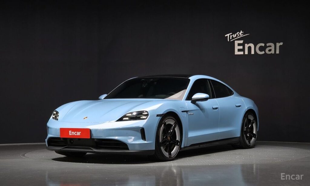 Porsche Taycan 2025