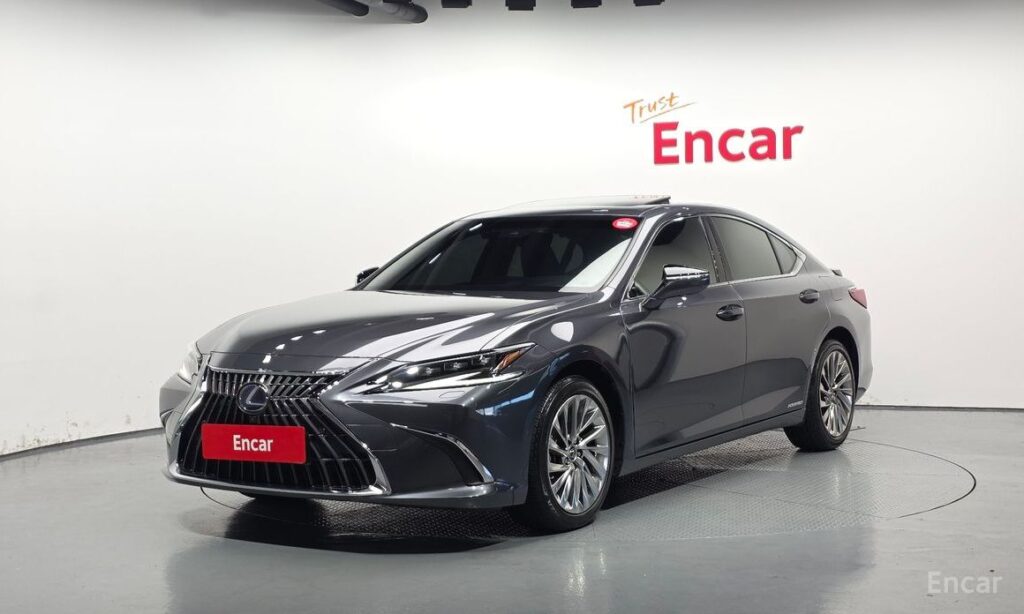 Lexus ES 2022