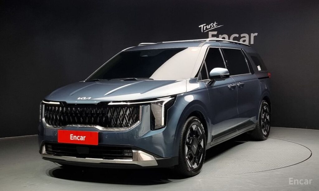 Kia Canival 2024