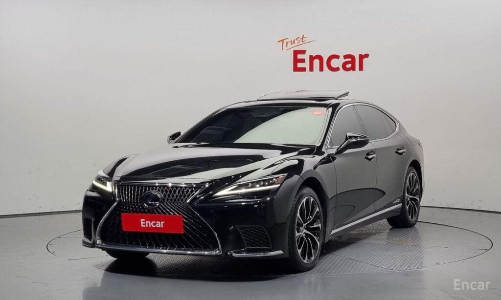 Lexus LS 2022