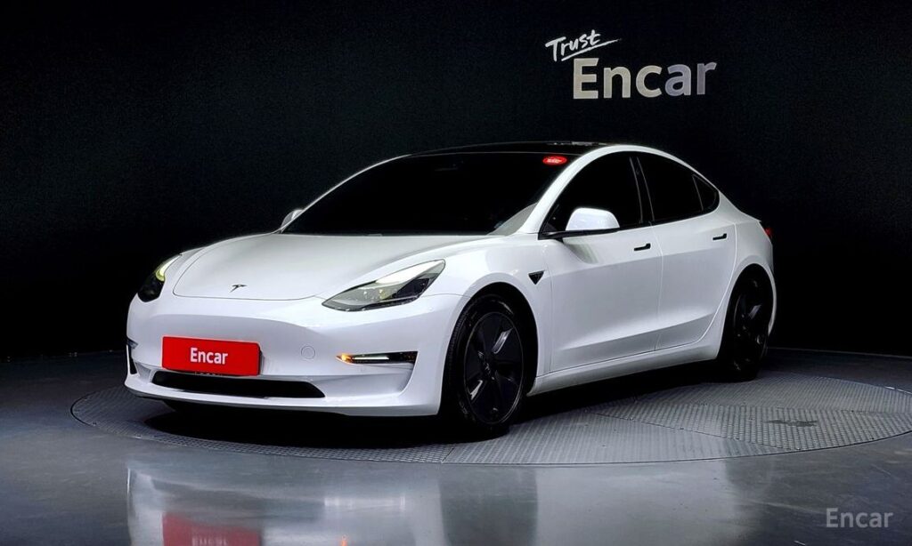 Tesla Model 3 2021