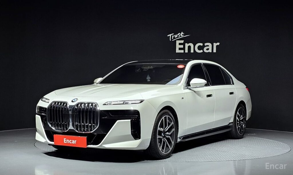 BMW 7-Series 2024