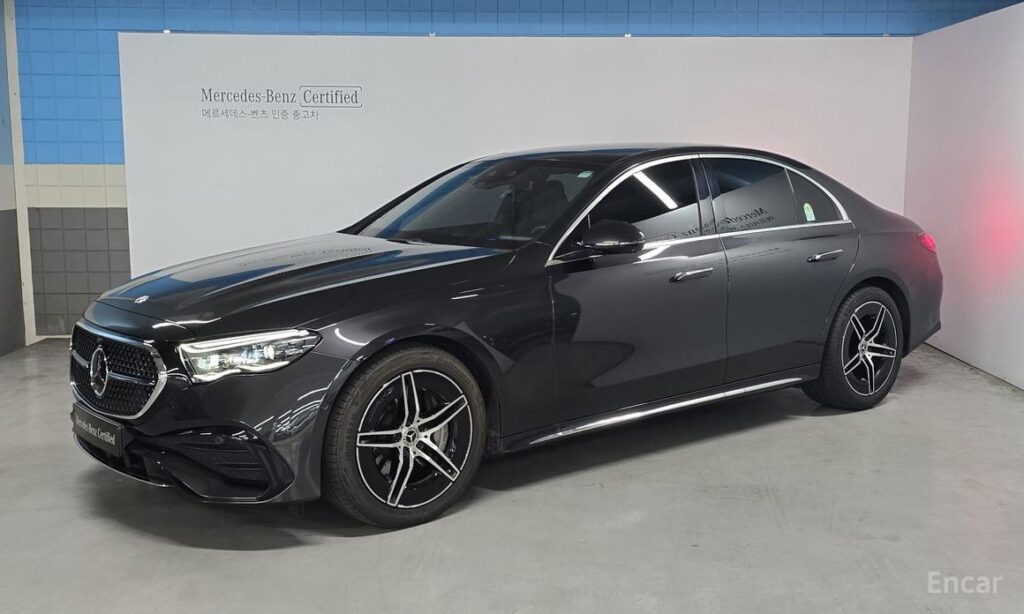 Mercedes-Benz E-Class 2024