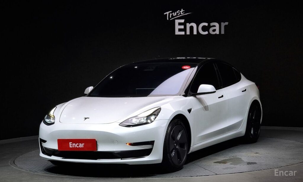 Tesla Model 3 2021