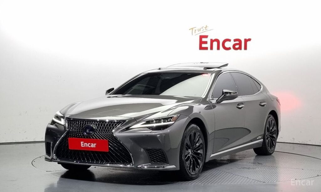 Lexus LS 2022