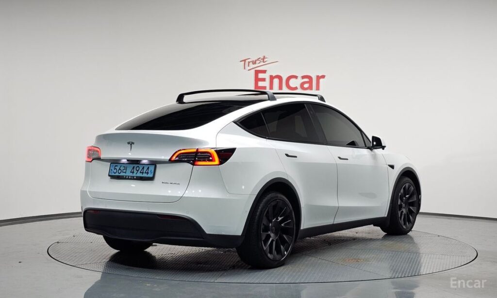 Tesla Model Y 2022