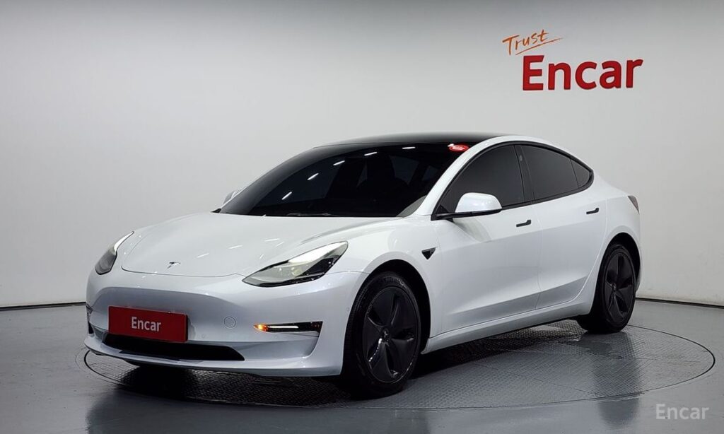 Tesla Model 3 2022
