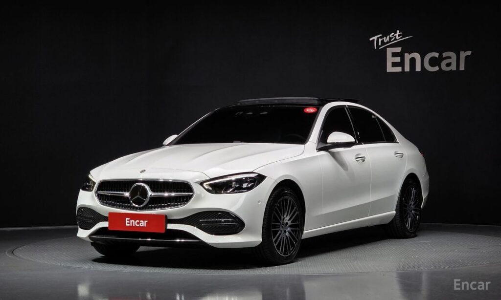 Mercedes-Benz C-Class 2025