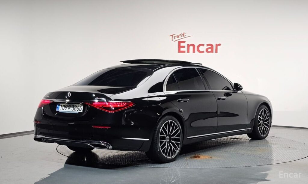 Mercedes-Benz S-Class 2023