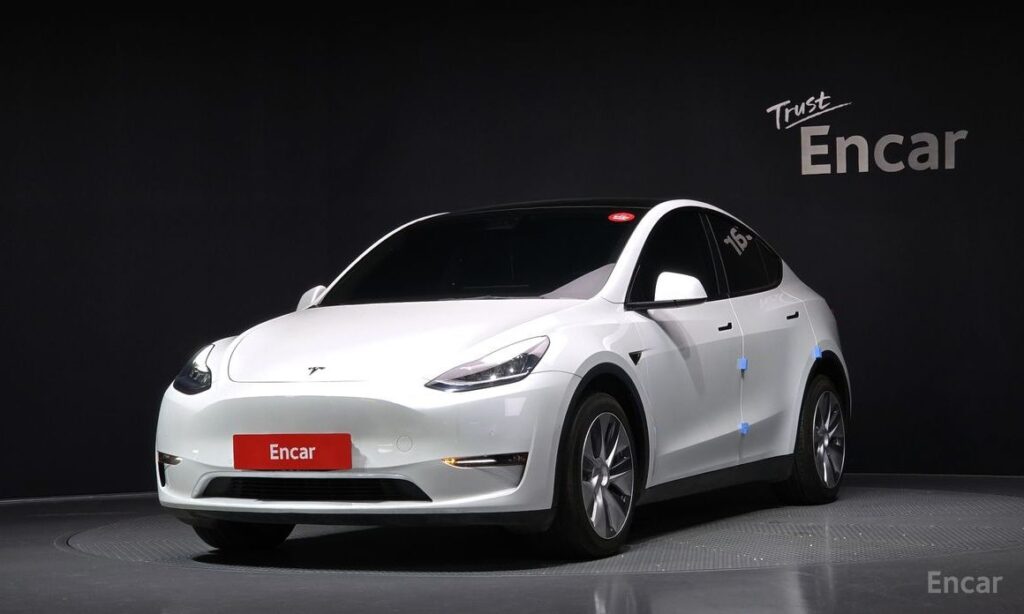 Tesla Model Y 2022