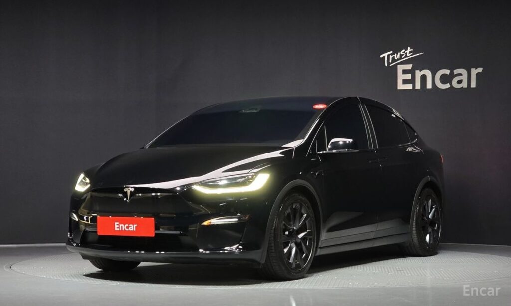 Tesla Model X 2023