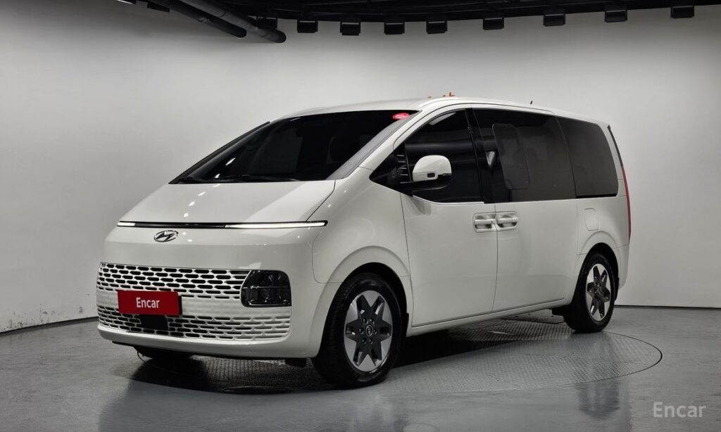 Hyundai Staria 2023