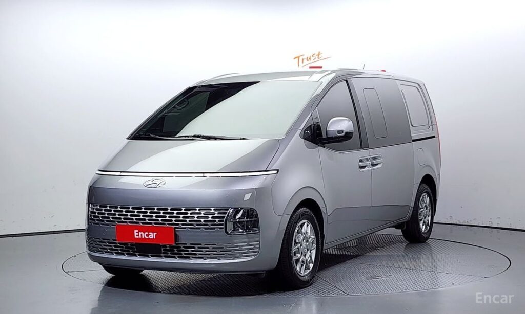 Hyundai Staria 2024