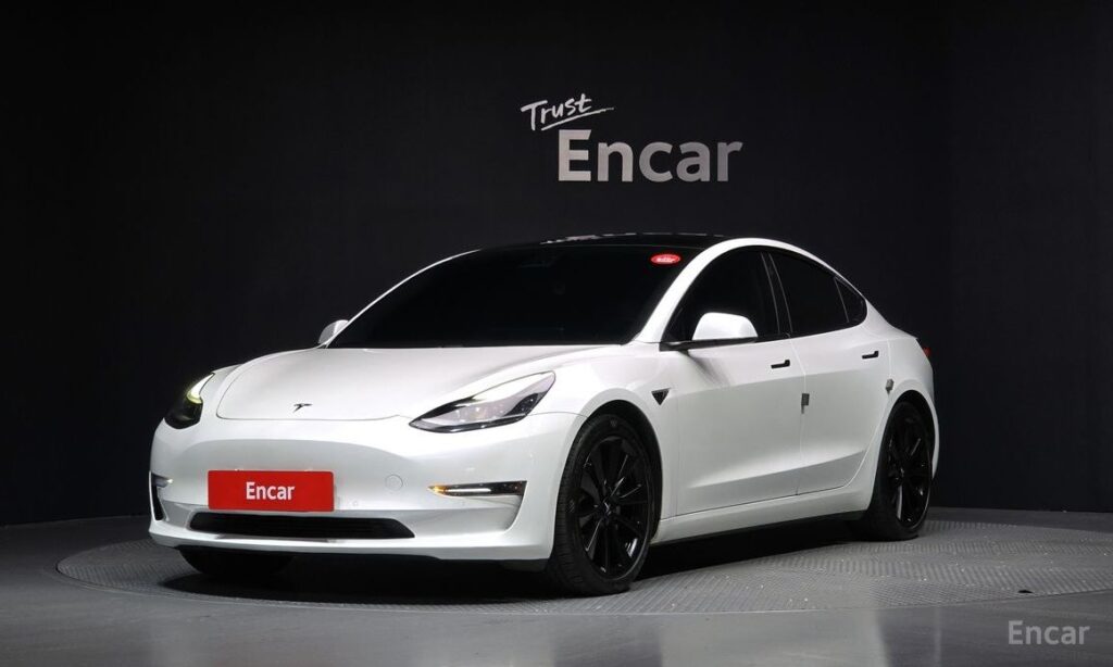 Tesla Model 3 2021