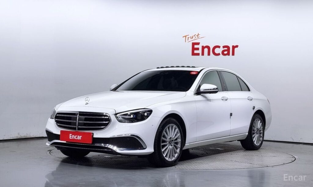 Mercedes-Benz E-Class 2023