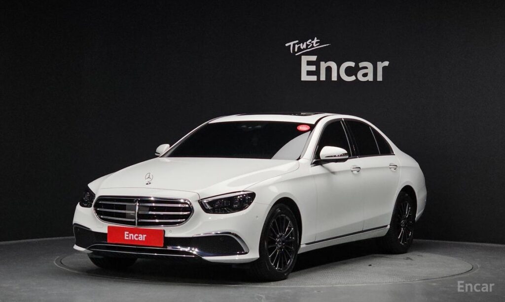 Mercedes-Benz E-Class 2023