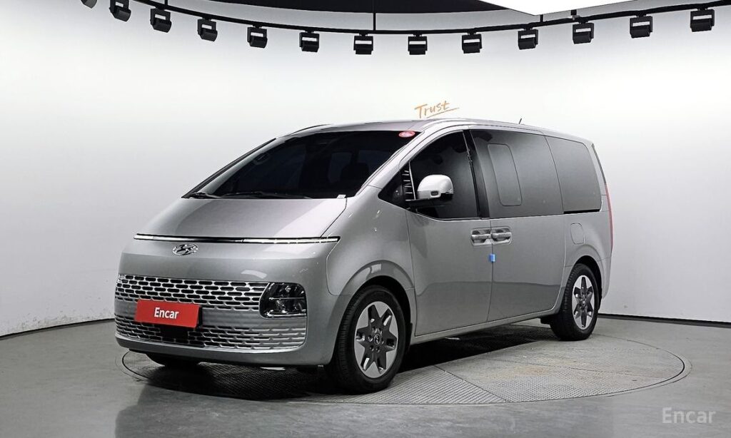 Hyundai Staria 2022
