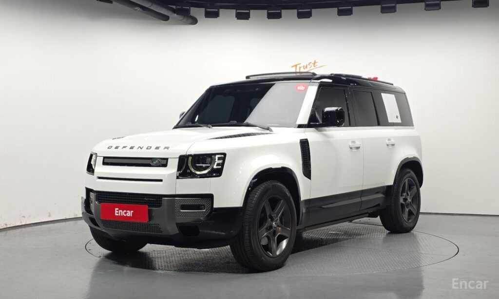 Land Rover Defender 2023