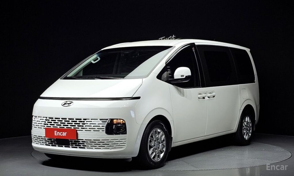 Hyundai Staria 2024