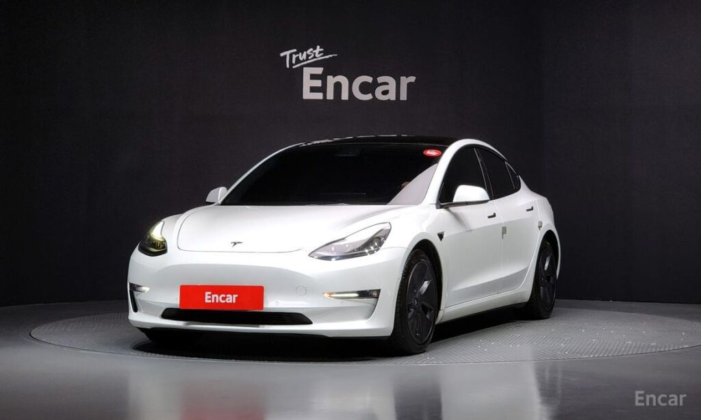 Tesla Model 3 2022