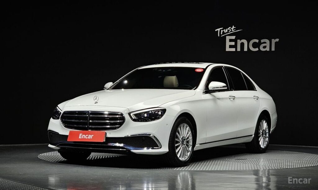 Mercedes-Benz E-Class 2023