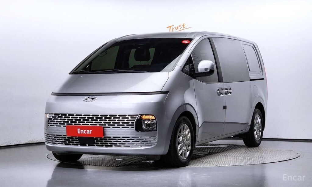 Hyundai Staria 2022