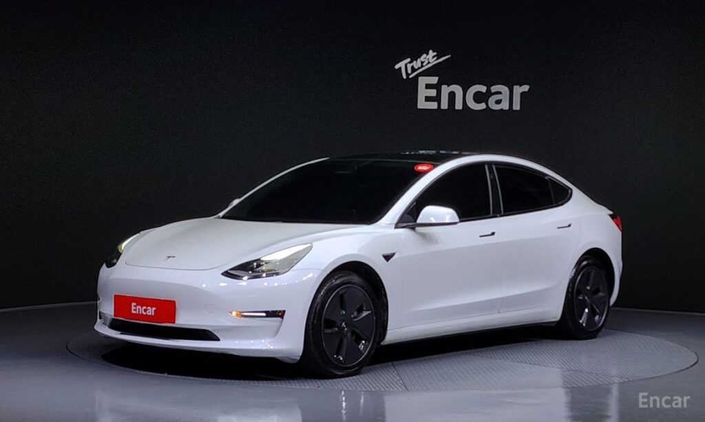 Tesla Model 3 2021