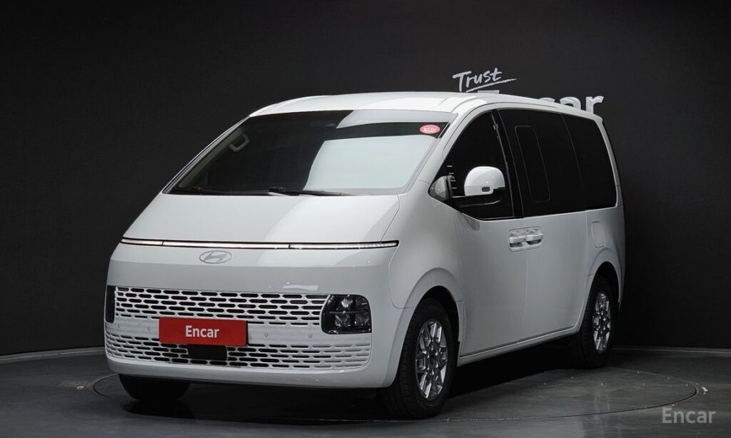Hyundai Staria 2025
