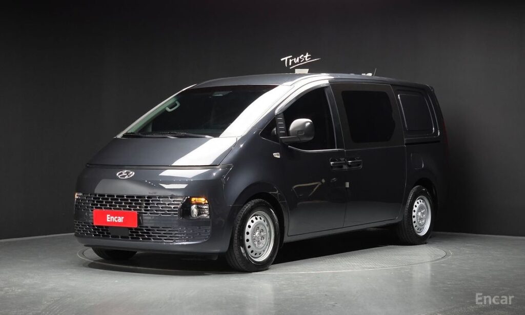 Hyundai Staria 2023