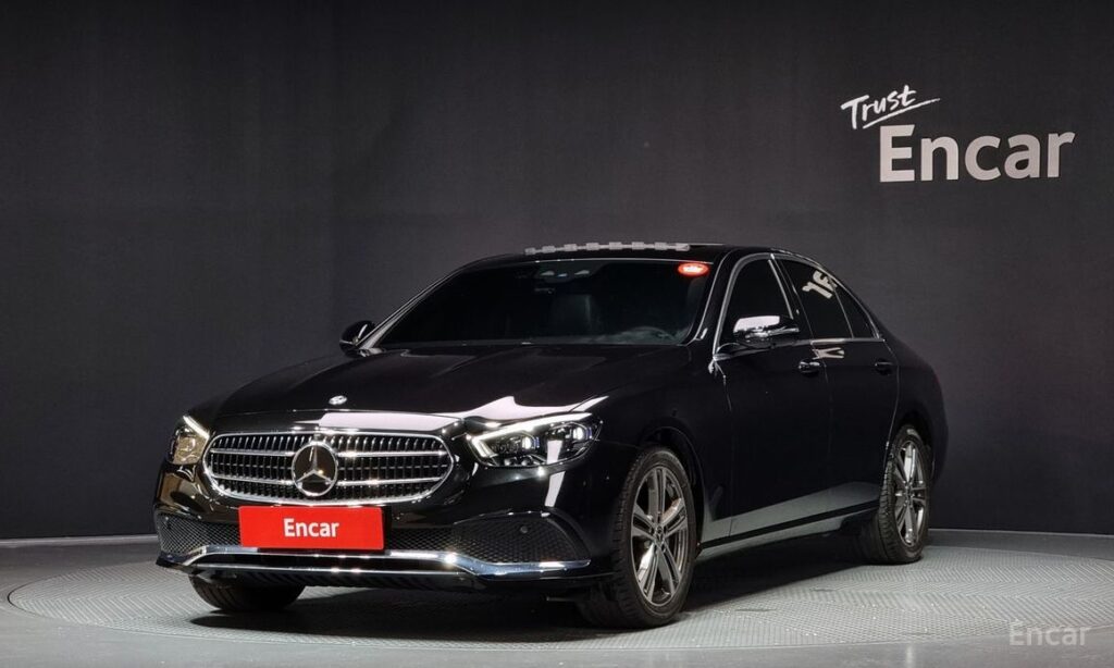 Mercedes-Benz E-Class 2021