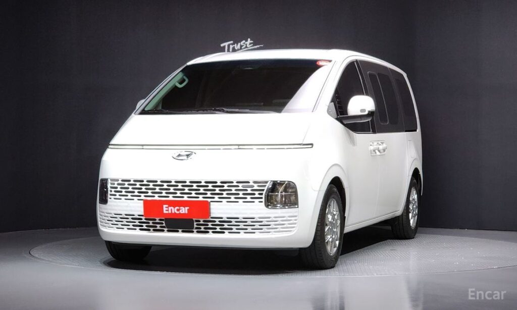 Hyundai Staria 2024