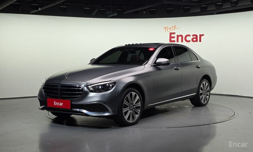 Mercedes-Benz E-Class 2023