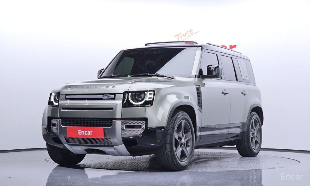Land Rover Defender 2024