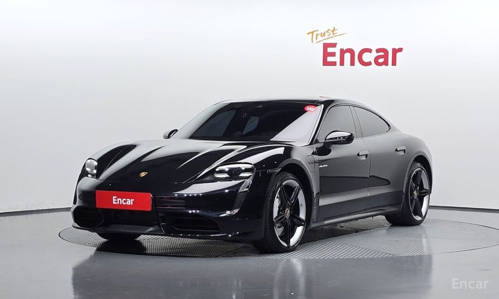 Porsche Taycan 2021
