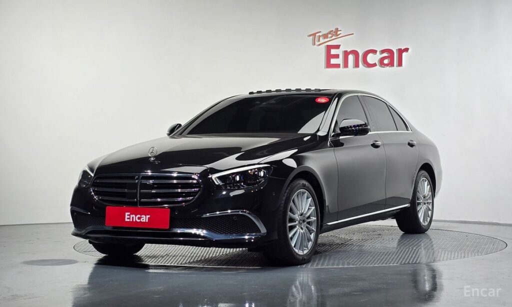 Mercedes-Benz E-Class 2023