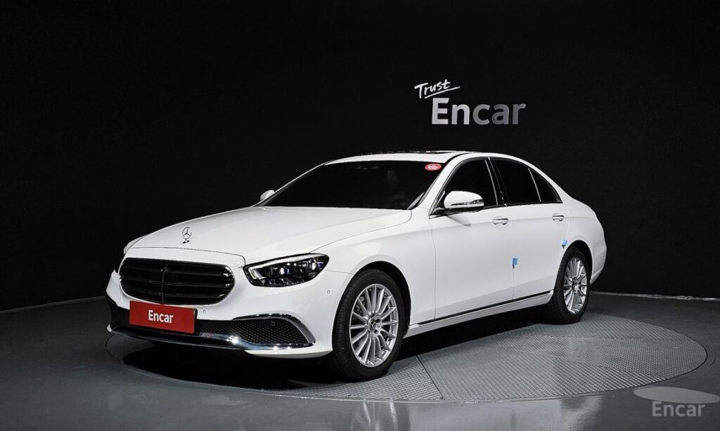 Mercedes-Benz E-Class 2021