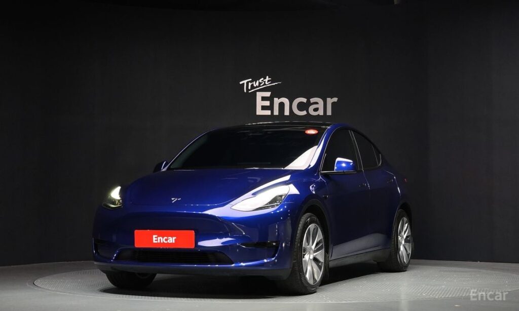 Tesla Model Y 2023