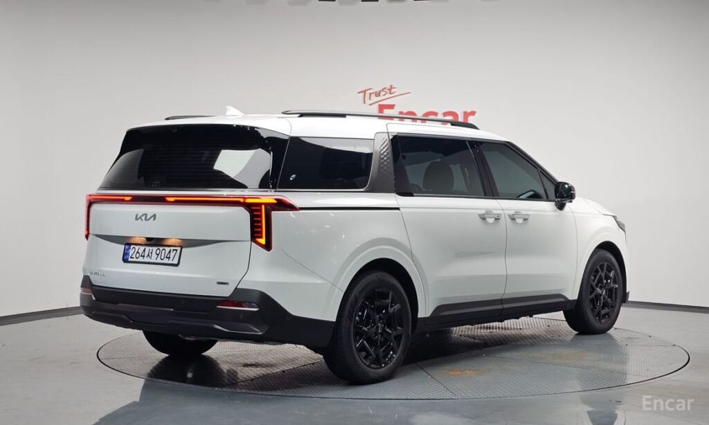 Kia Canival 2025