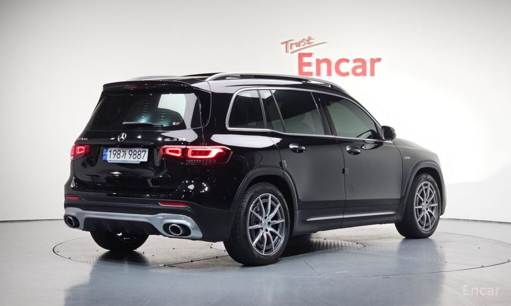 Mercedes-Benz GLB-Class 2023