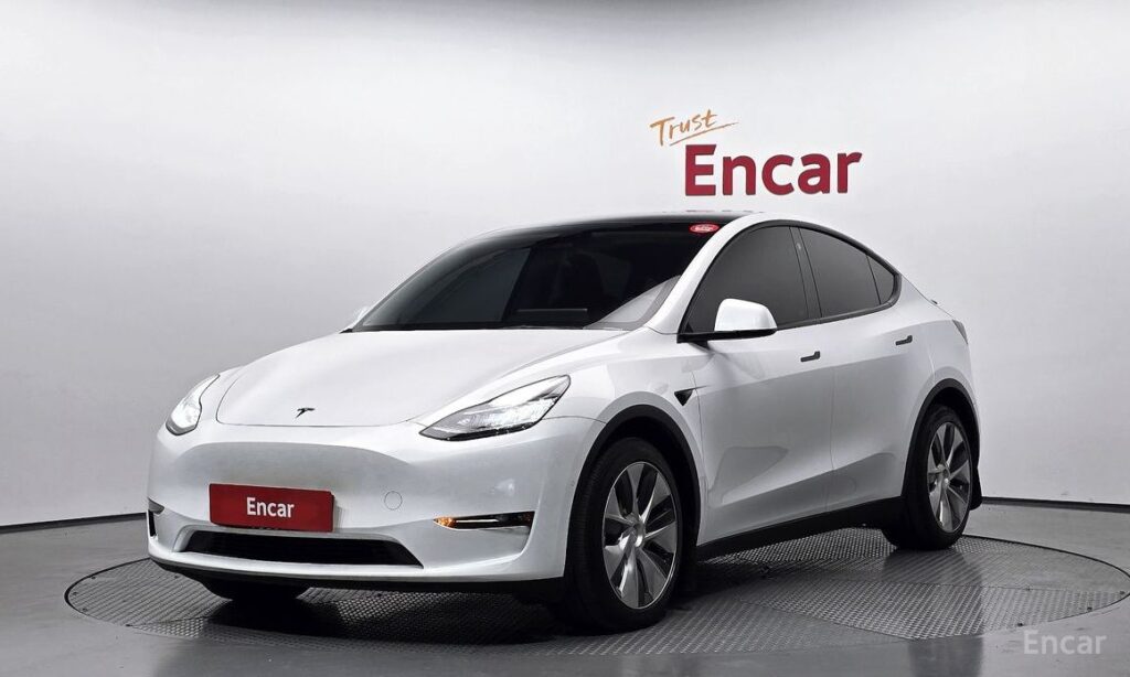Tesla Model Y 2021