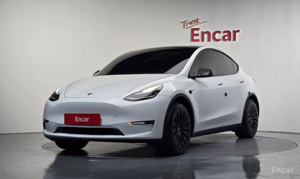 Tesla Model Y 2021