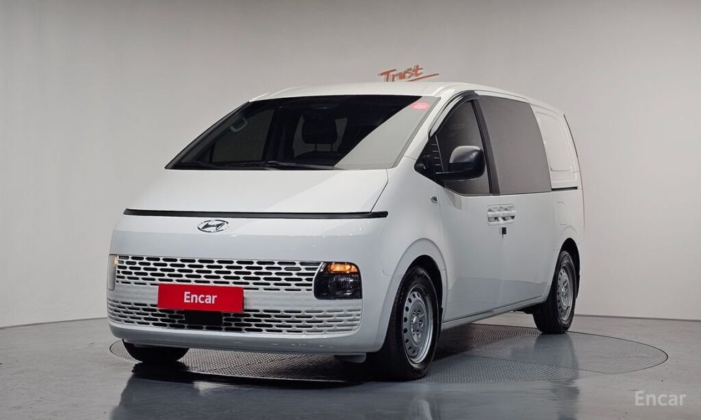 Hyundai Staria 2022