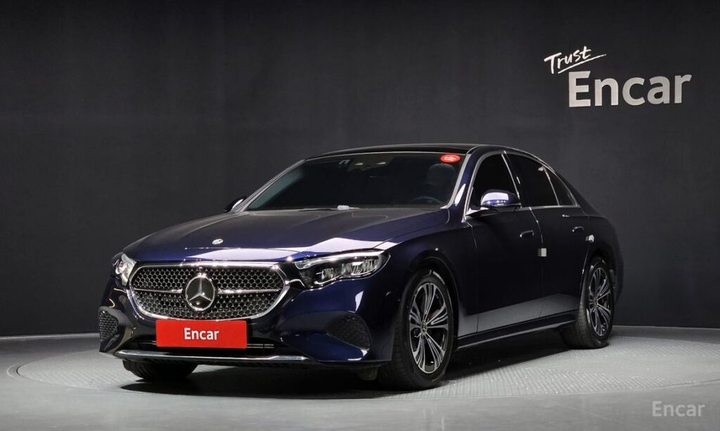 Mercedes-Benz E-Class 2024