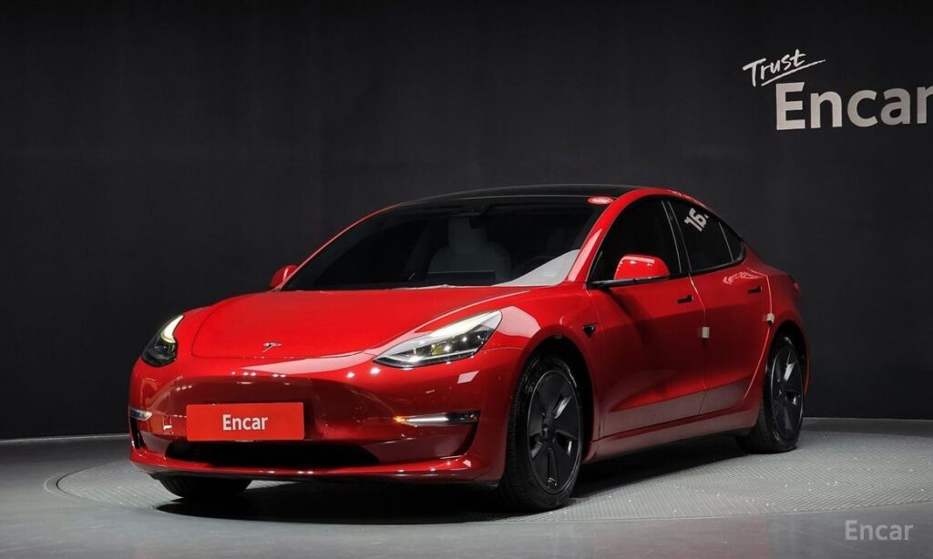 Tesla Model 3 2022
