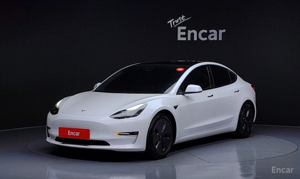Tesla Model 3 2021