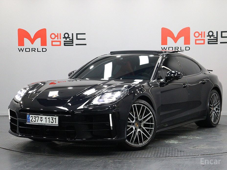 Porsche Panamera 2024