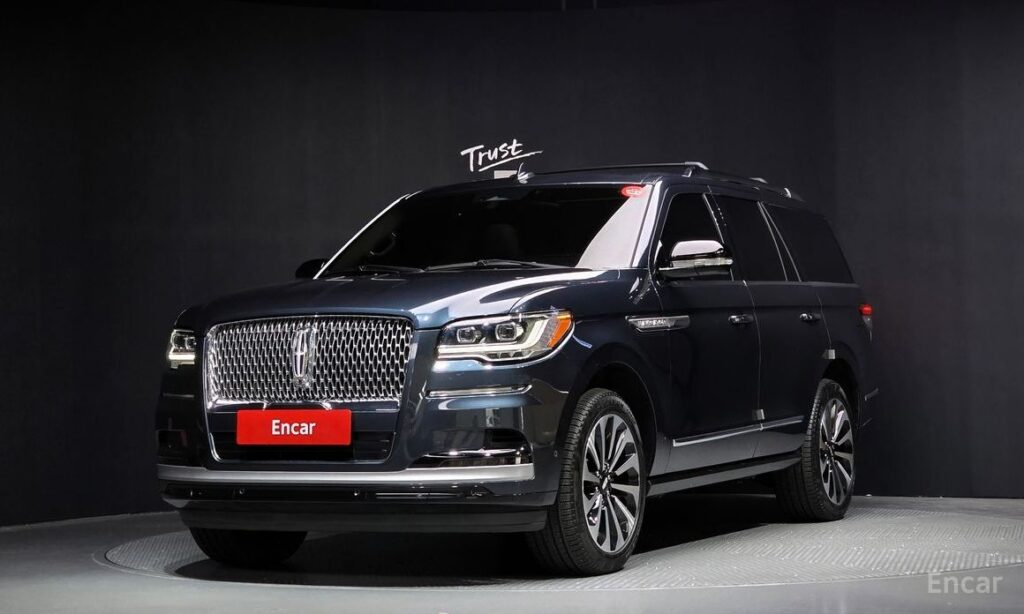 Lincoln Navigator 2022