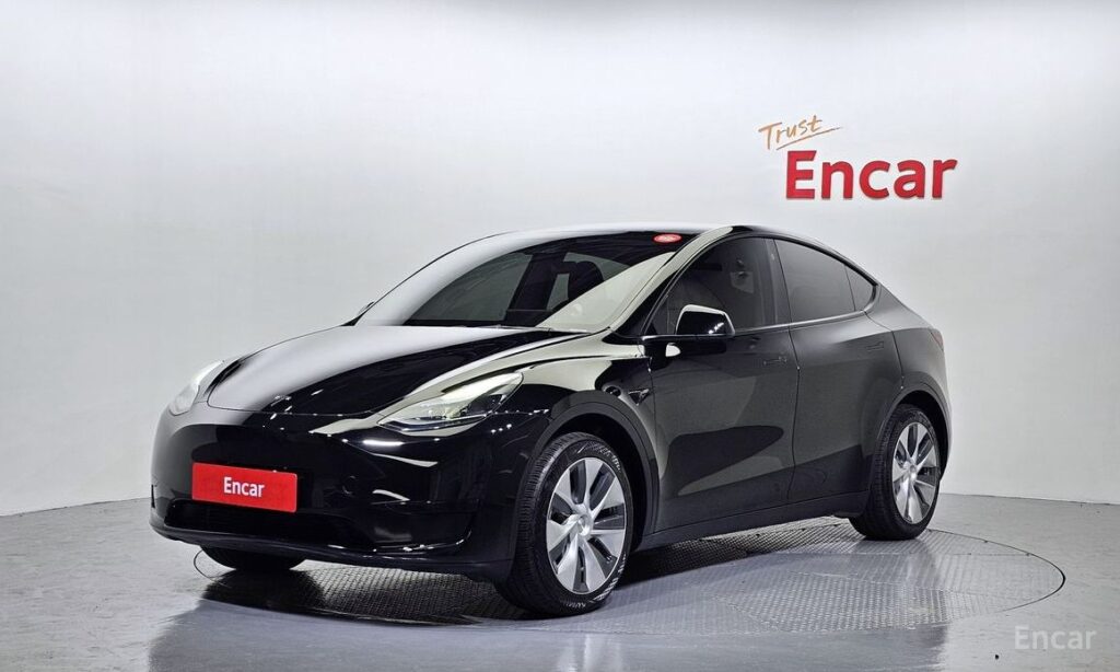 Tesla Model Y 2023