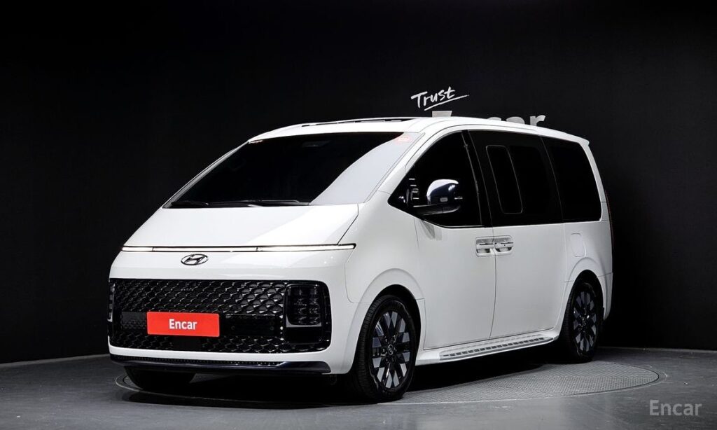 Hyundai Staria 2024