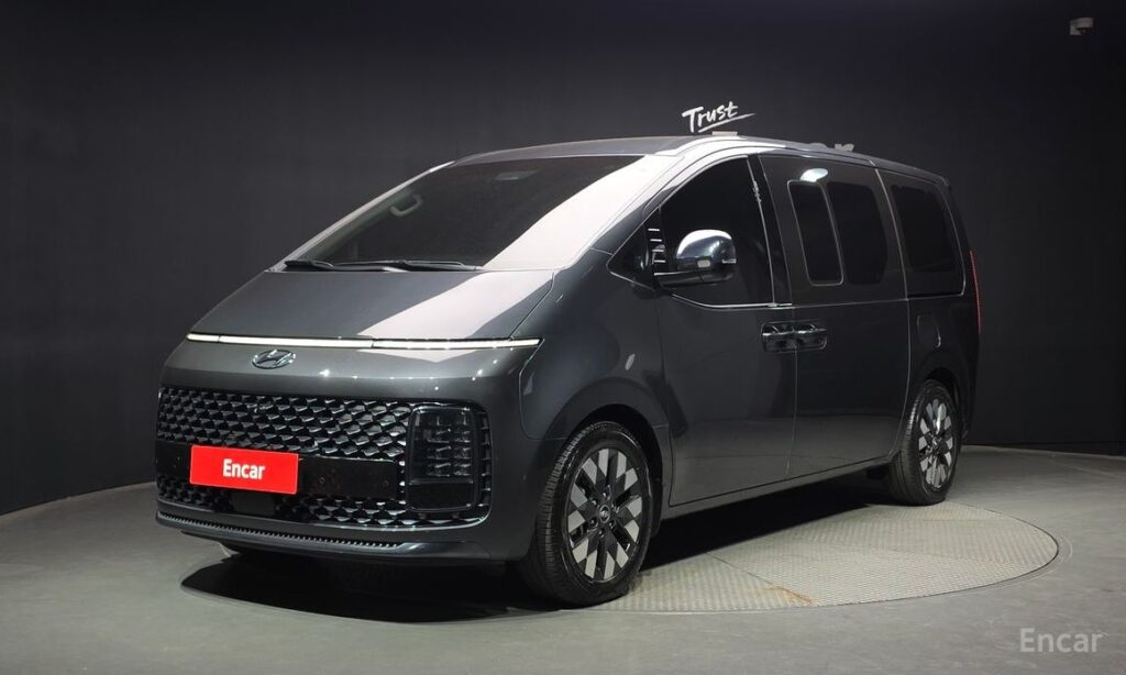 Hyundai Staria 2023